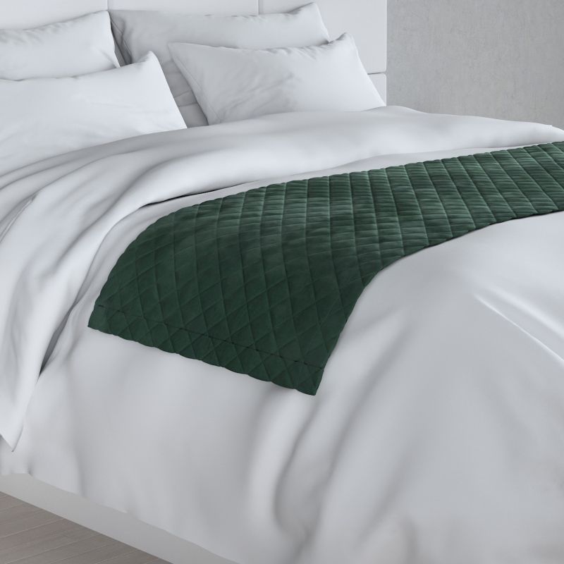 Narzuta hotelowa bieżnik Velvet 60x200cm Dekoria 200x60cm ciemny zielony 1 szt.