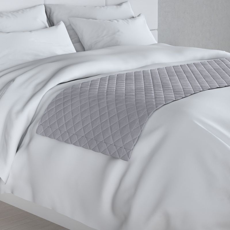 Narzuta hotelowa bieżnik Velvet 60x200cm Dekoria 200x60cm srebrzysty szary 1 szt.