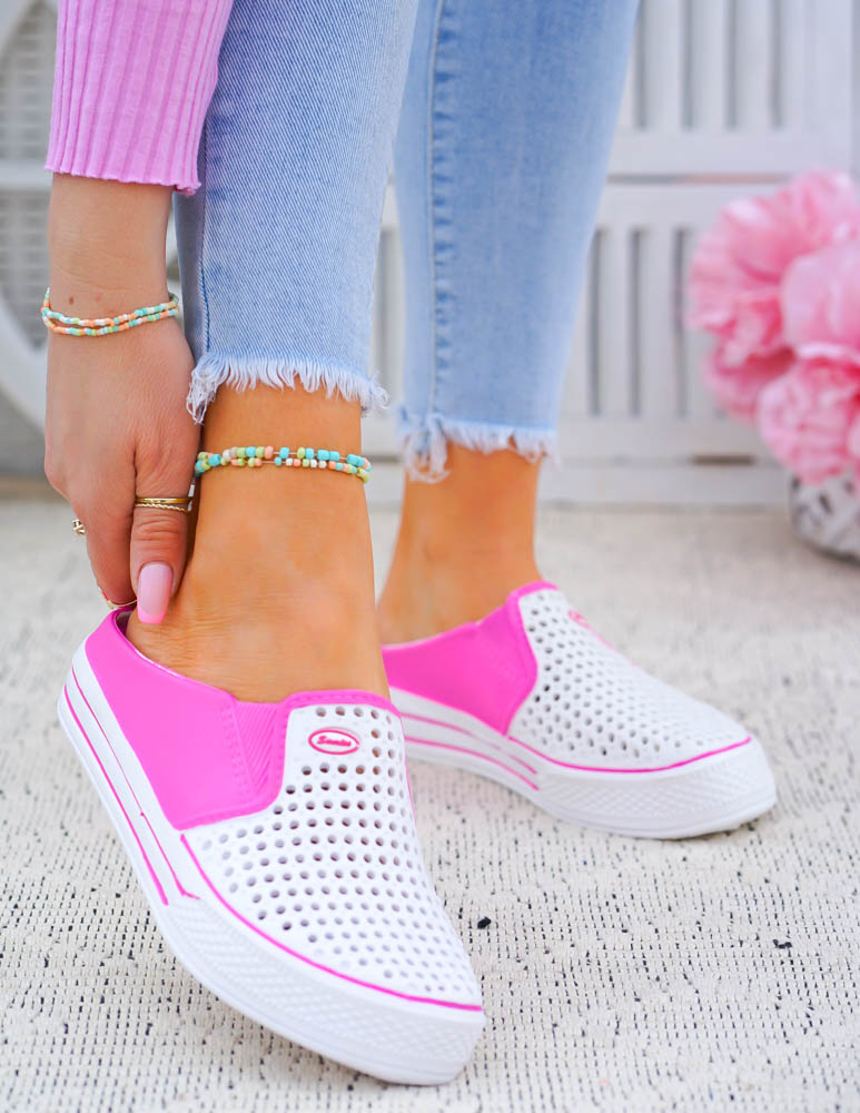 Lekkie Piankowe Klapki Damskie Kroksy Zakryte Palce