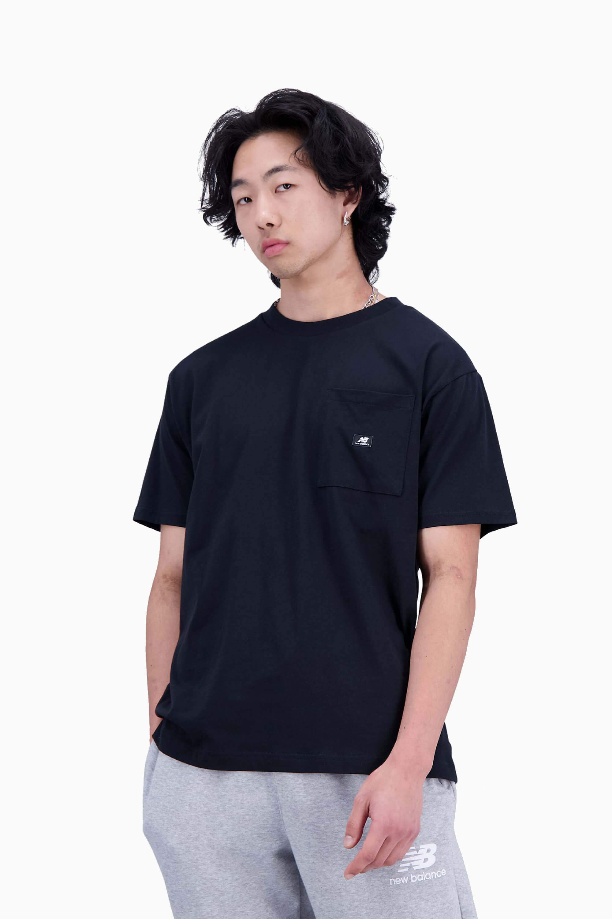 Koszulka New Balance Essentials Reimagined Tee - Czarny