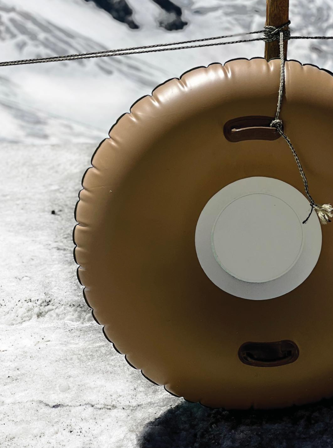 Sanki ALPINE SNOW TUBE Dolce, Oxford Green, Creme No.4 Petites Pommes