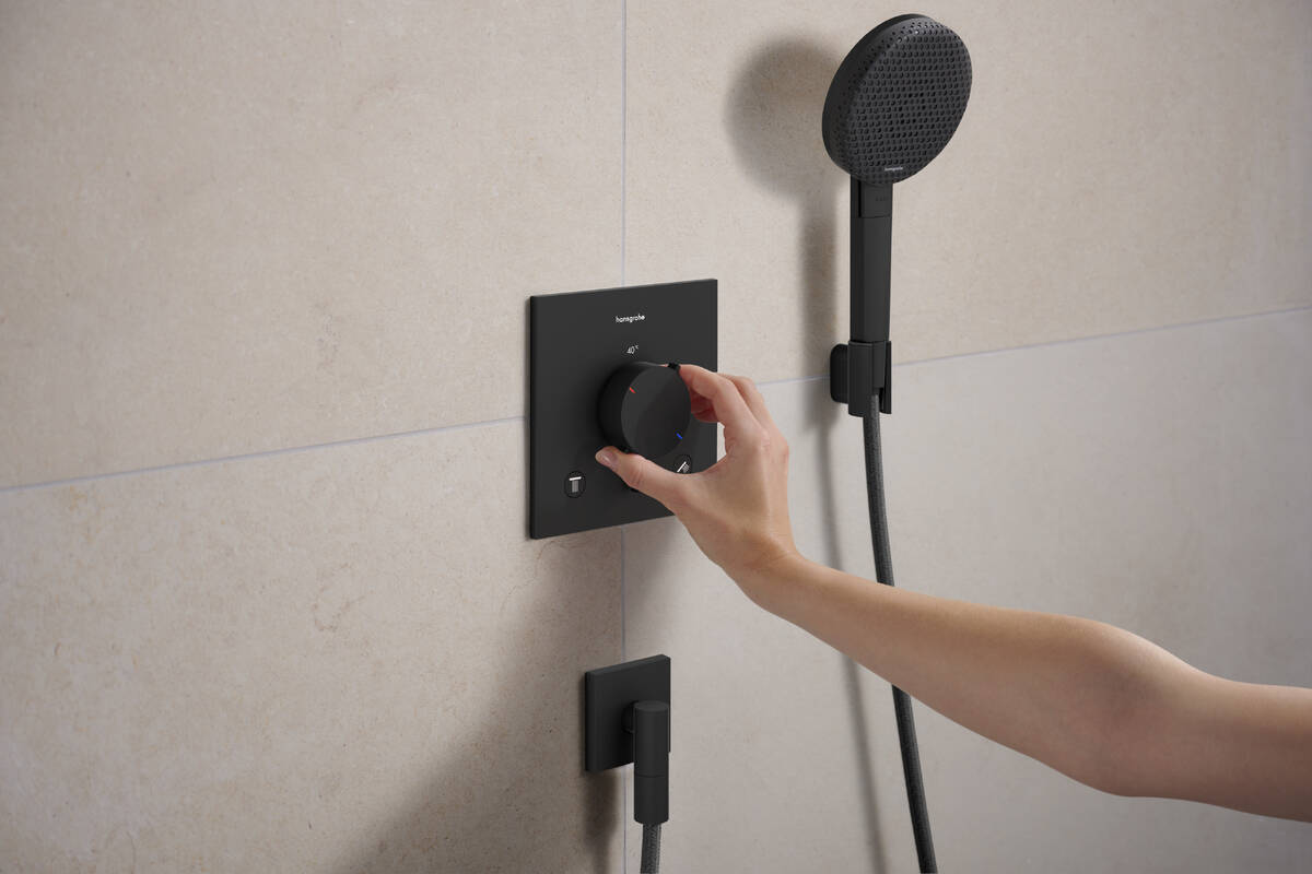 Hansgrohe Raindance Alive Select S EcoSmart zestaw prysznicowy ścienny czarny 24611670