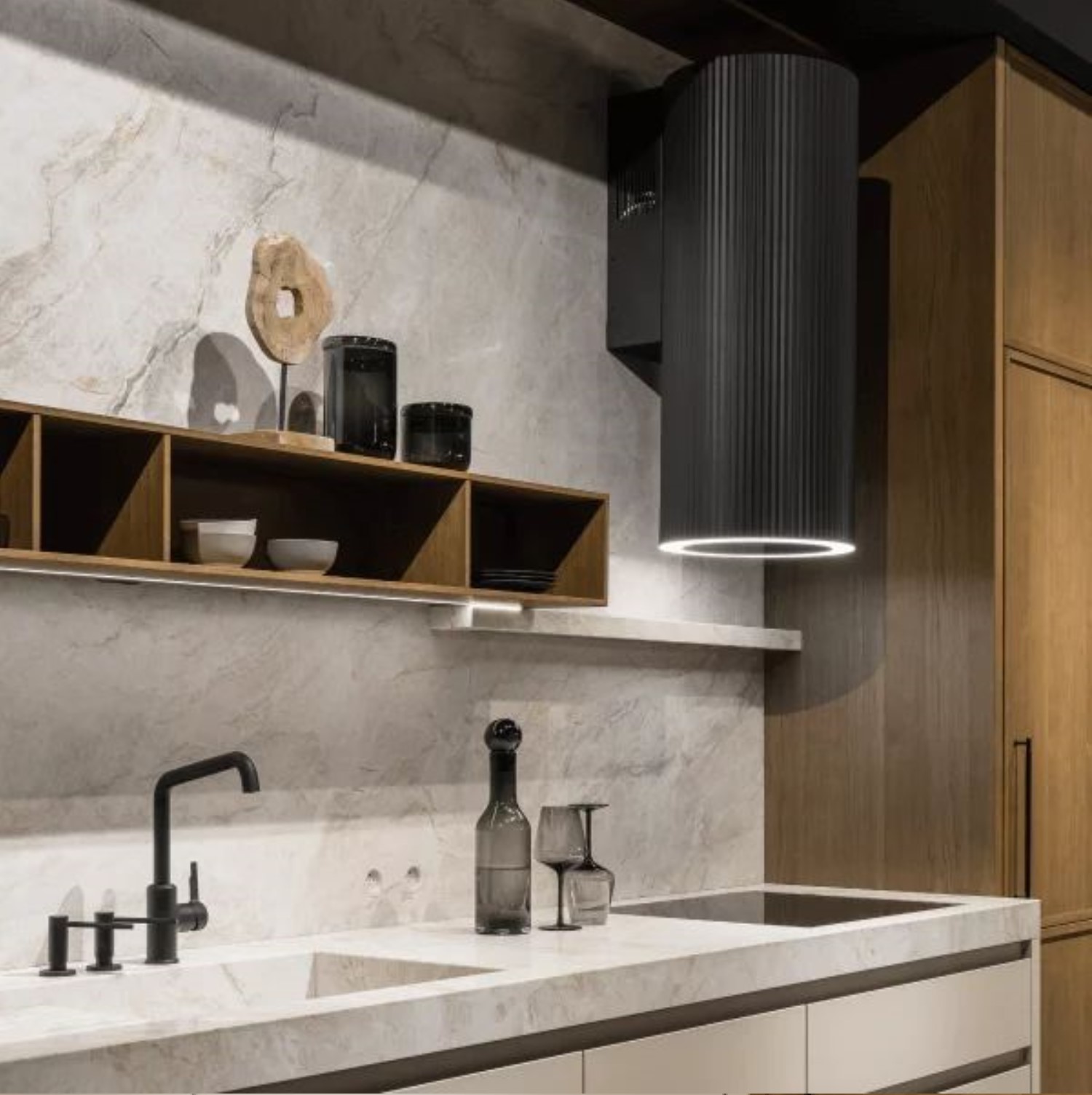 Ciarko Design Monogram okap kuchenny 38 cm ścienny czarny CDP3802C