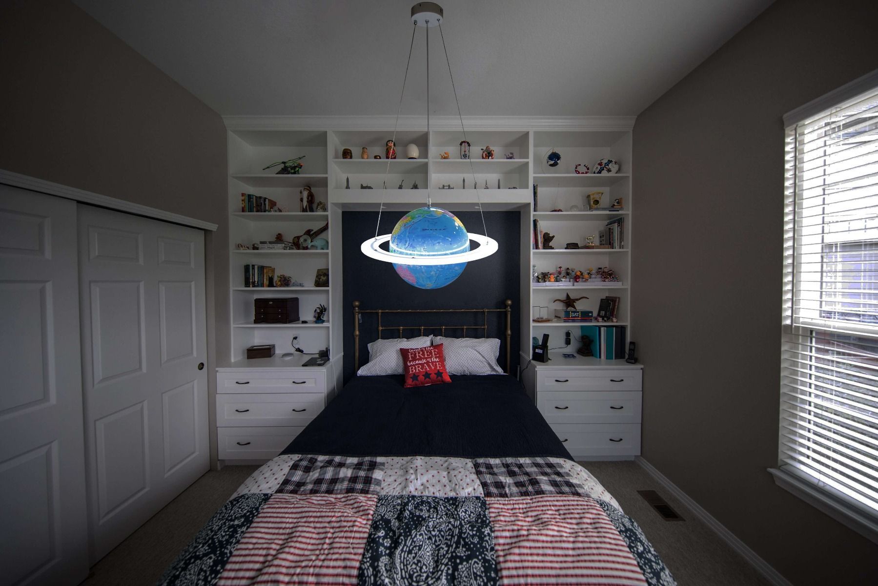 Abigali Glob lampa wisząca 1x48W LED niebieska GLOB