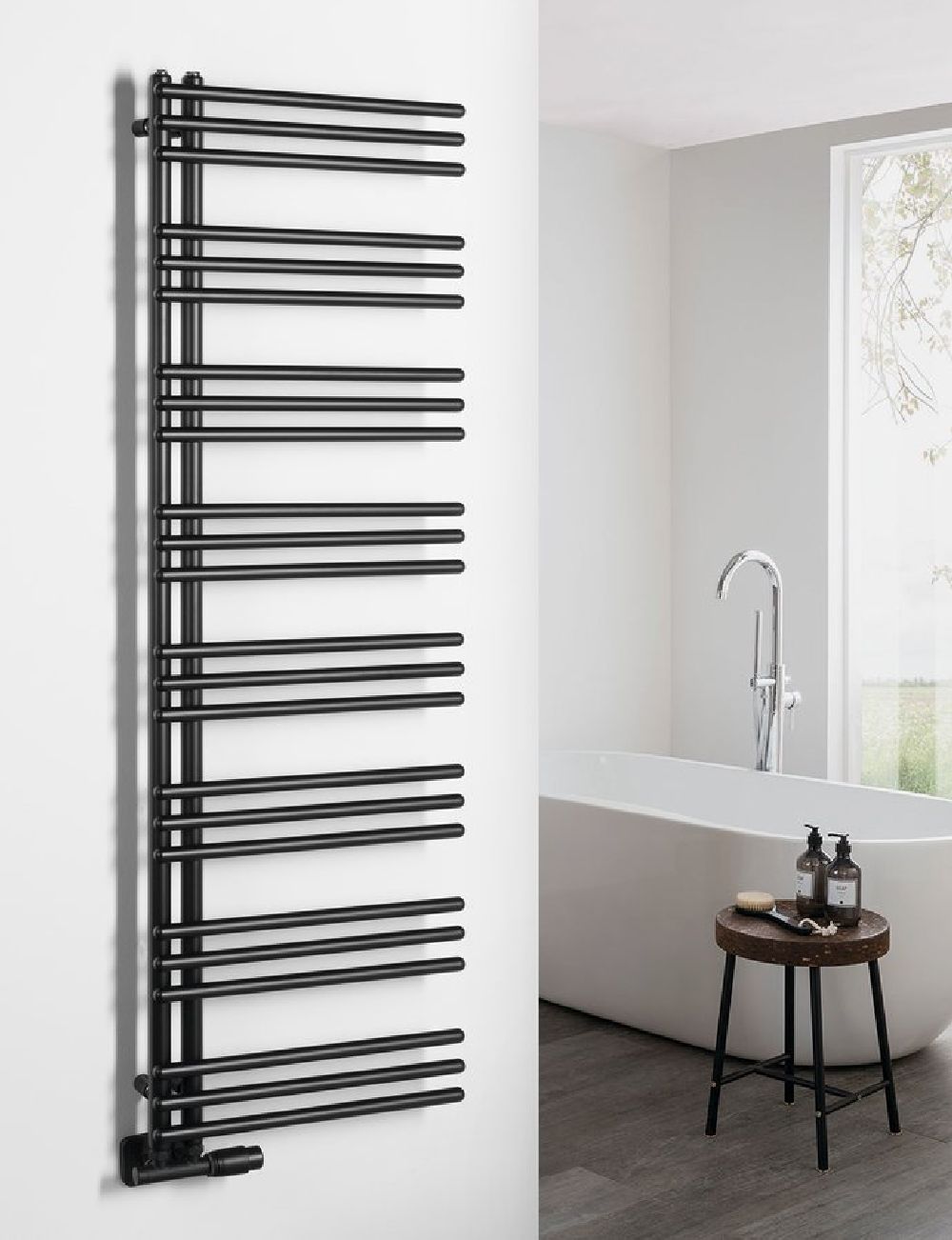 Aqualine Poseidon grzejnik łazienkowy drabinkowy 154x45 cm czarny PS415B