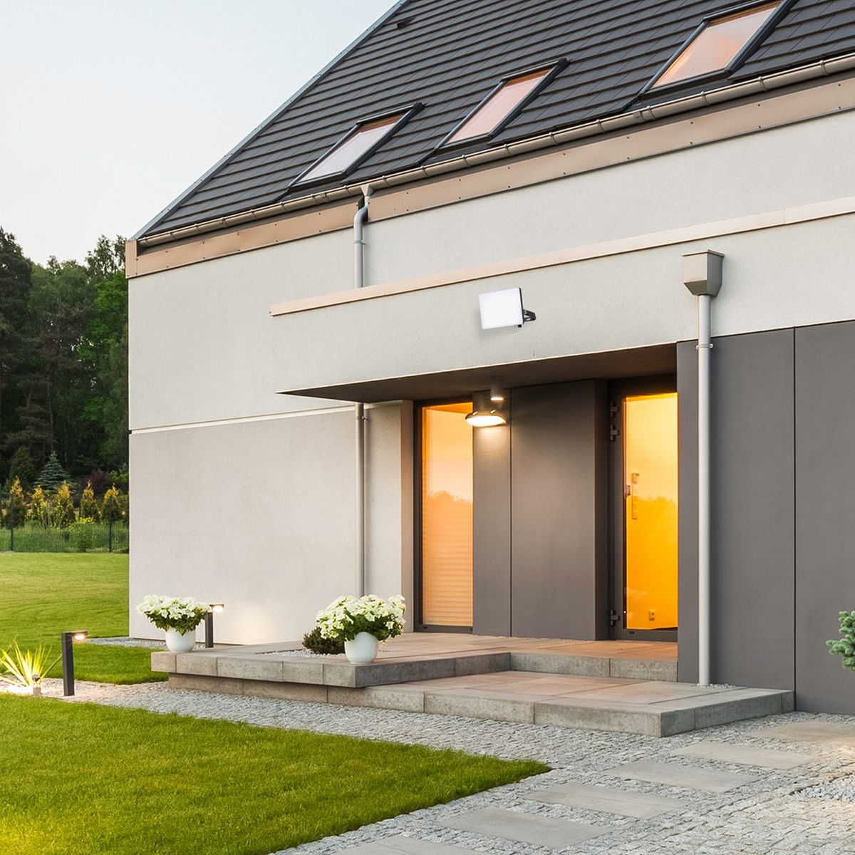 Milagro LED kinkiet zewnętrzny 1x10W LED biały/czarny EKN9013