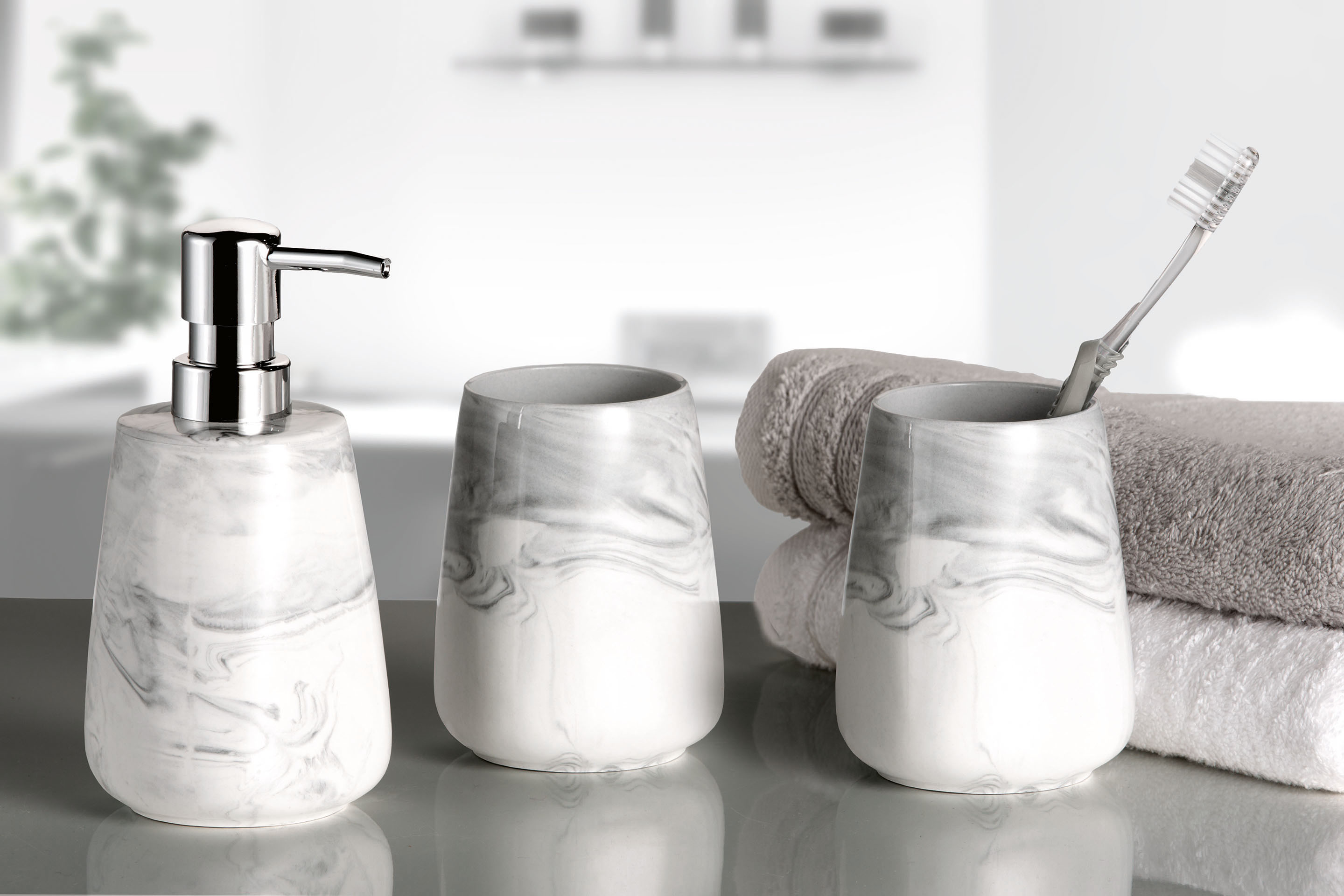 Kleine Wolke Marble dozownik do mydła 350 ml stojący marmur 5854901854