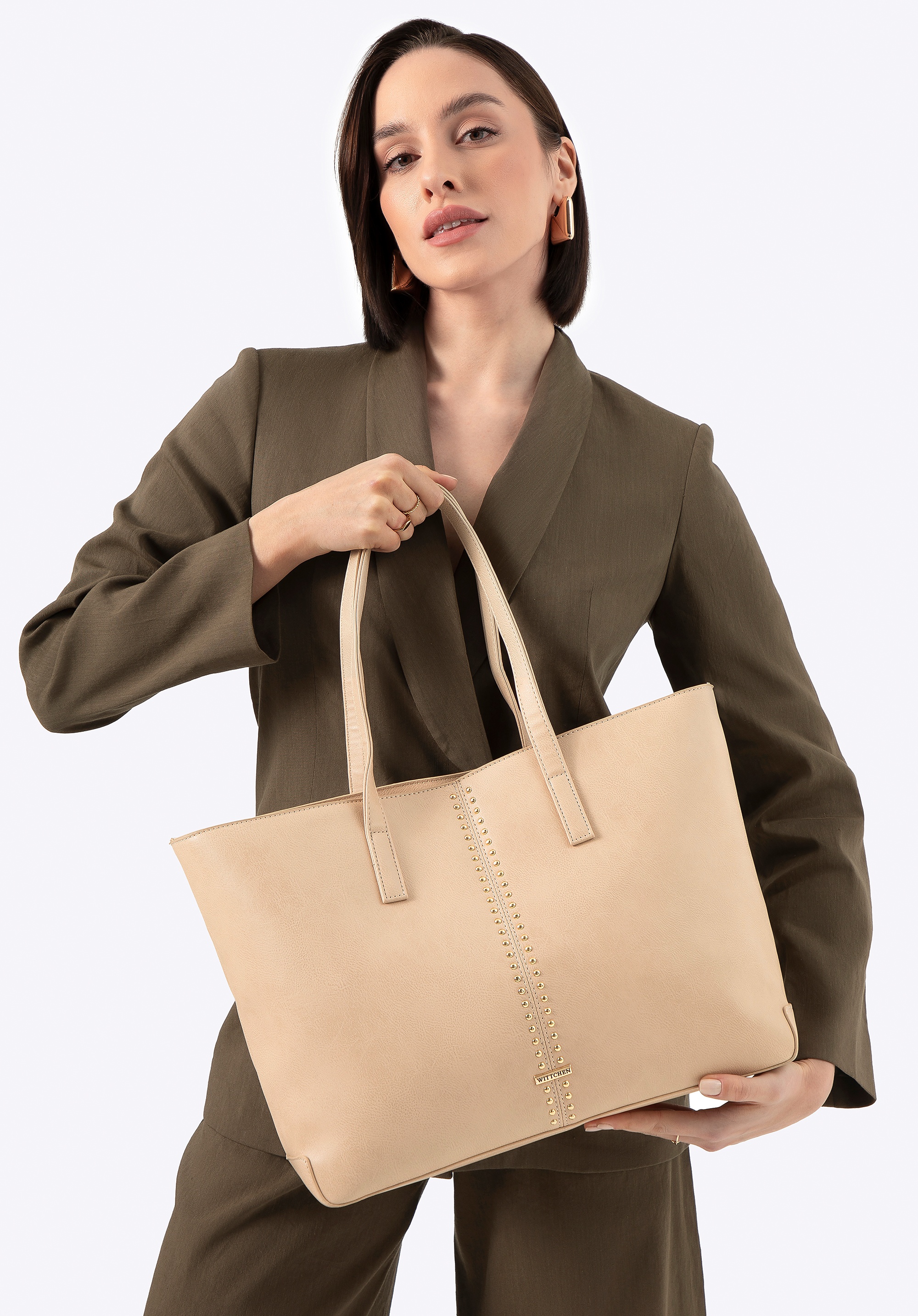 Damska shopperka z imitacji skóry w nity beżowa