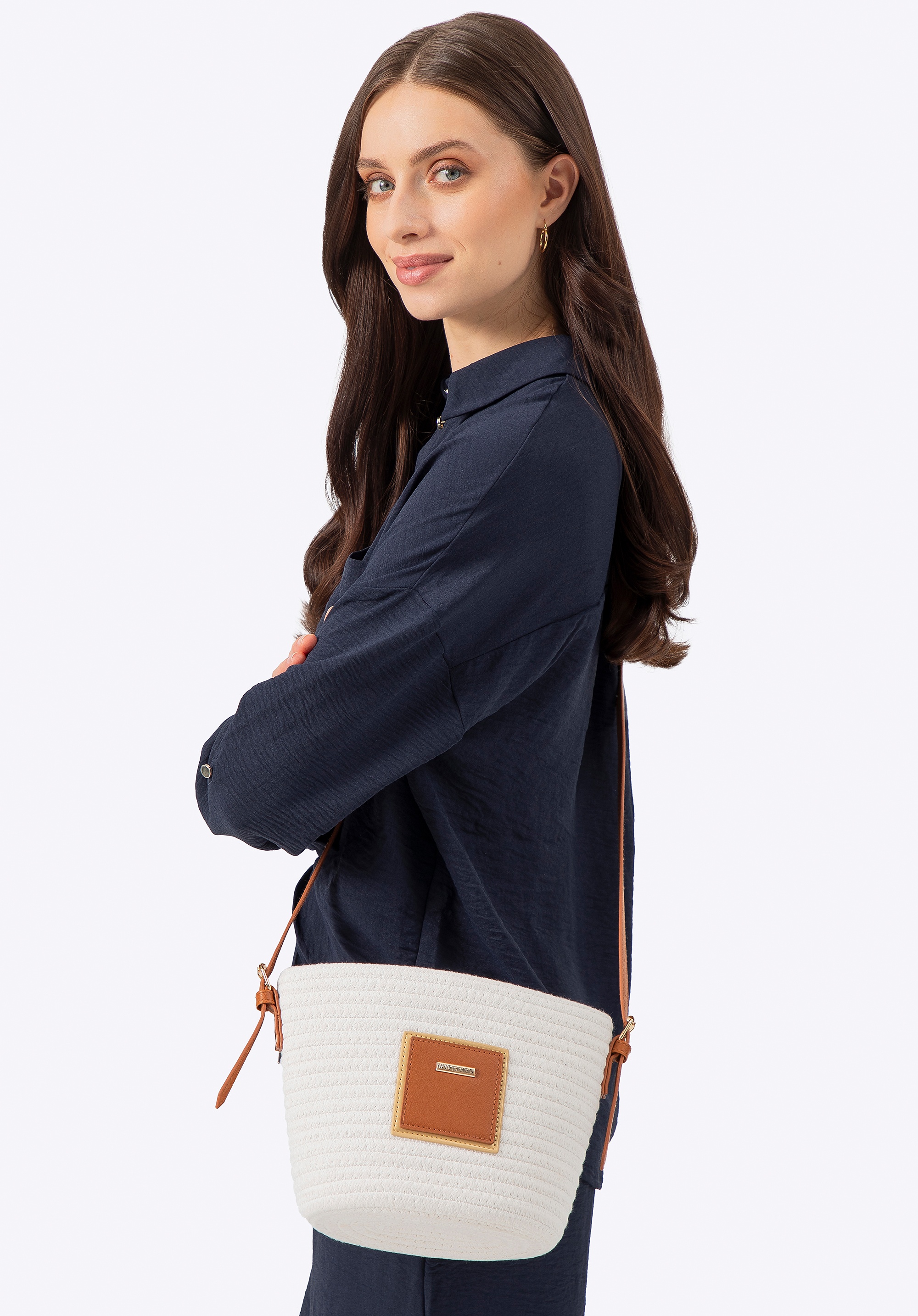 Damska torebka koszyk z domieszką bawełny mała złamana biel