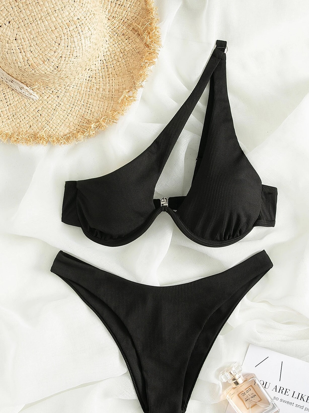 Strój kąpielowy wycięty biustonosz na jedno ramie S021