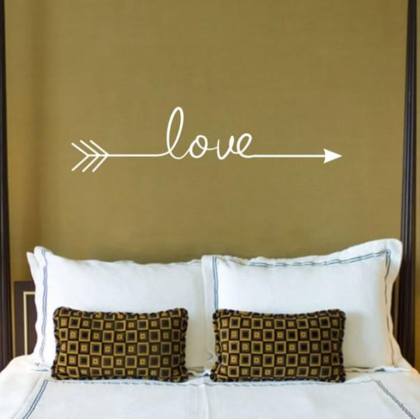 Naklejka na ścianę LOVE