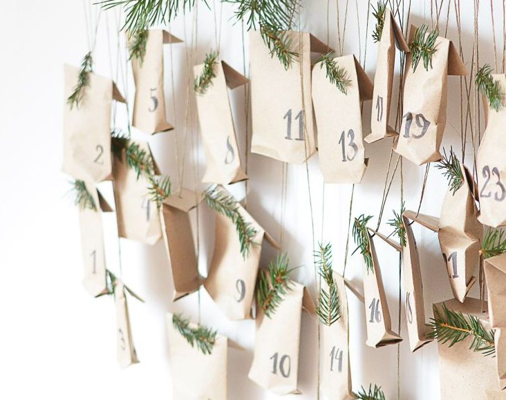 Kalendarz adwentowy z papieru kraft, 24 szt.