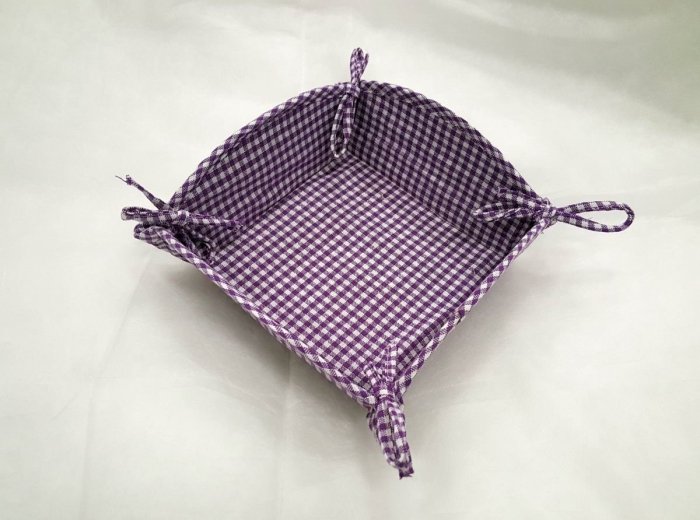 Koszyk wiązany na pieczywo KOŁO - fioletowa kratka