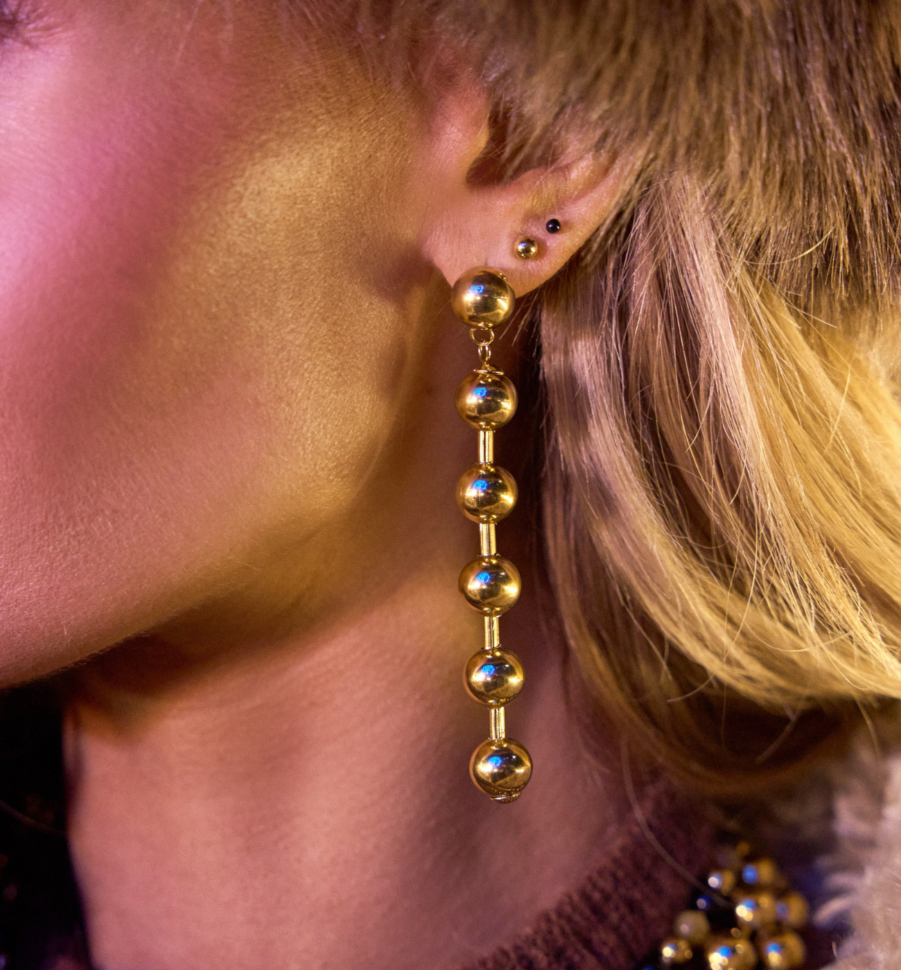 Kolczyki z kulkami długie złote KSA2229