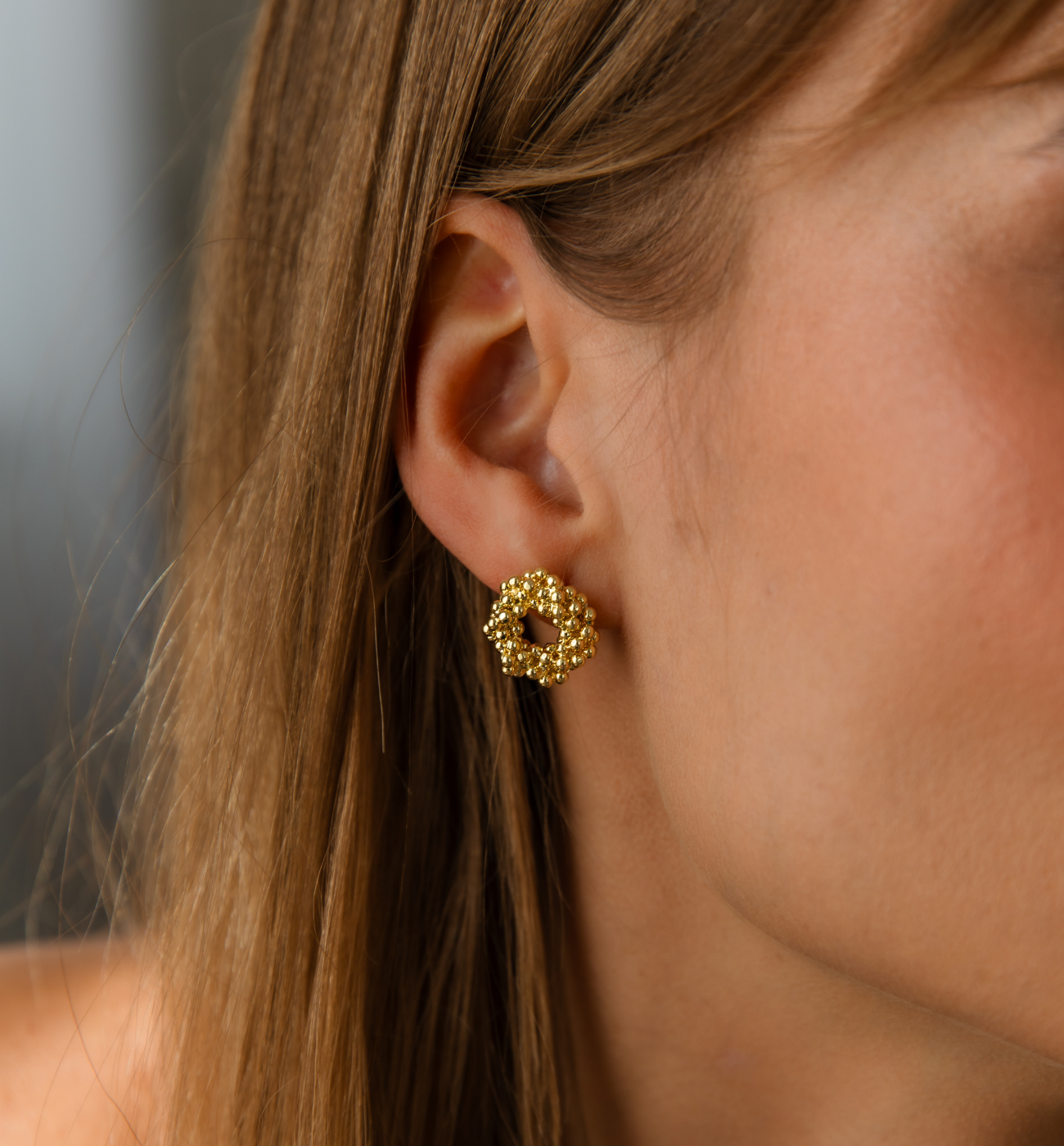 Kolczyki okrągłe z kuleczkami złote KRG1082