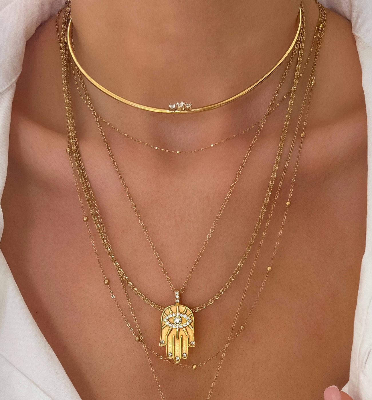 Naszyjnik złoty długi z Ręką Fatimy Care - By Dziubeka