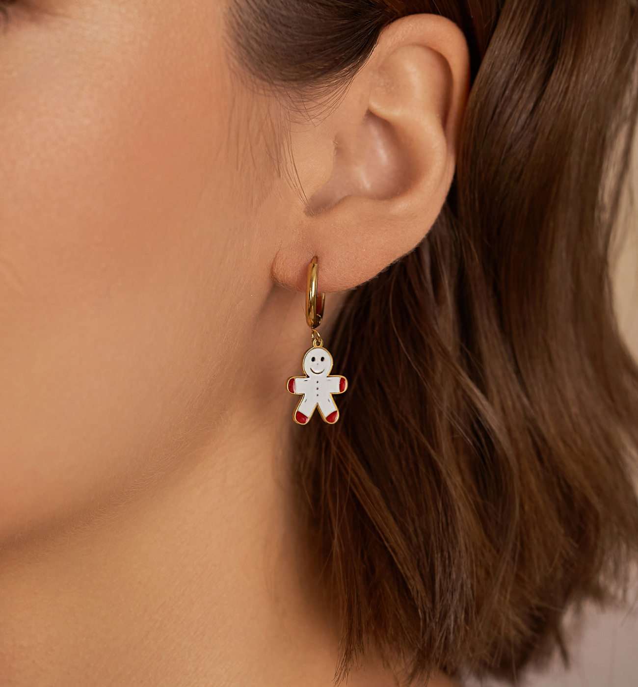 Kolczyki złote emaliowane z ciasteczkiem All I Want - By Dziubeka