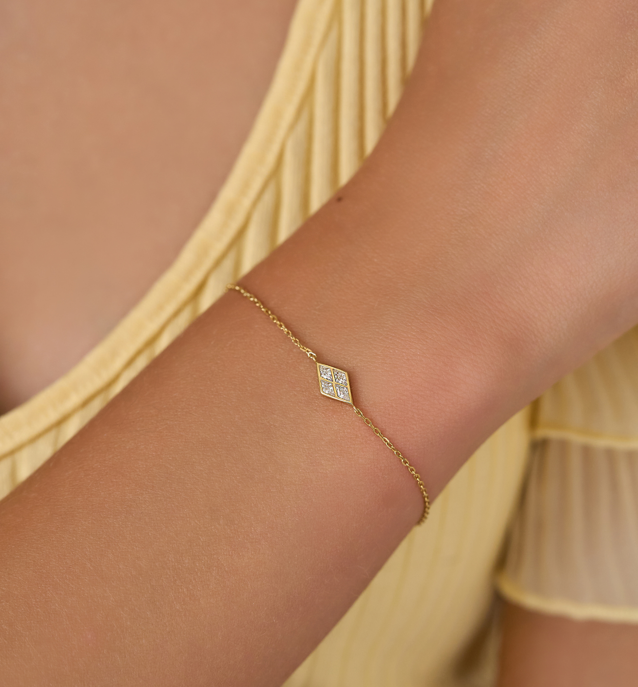 Bransoletka z rombem złota Rhombus BFA0026 - By Dziubeka