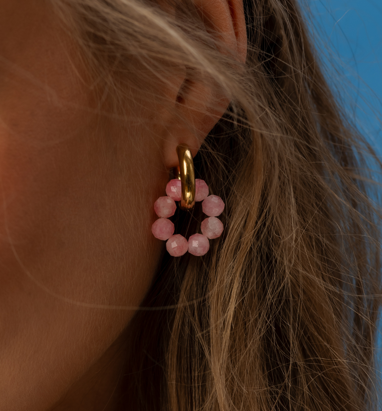 Kolczyki okrągłe z kwarcami różowymi Brit - By Dziubeka