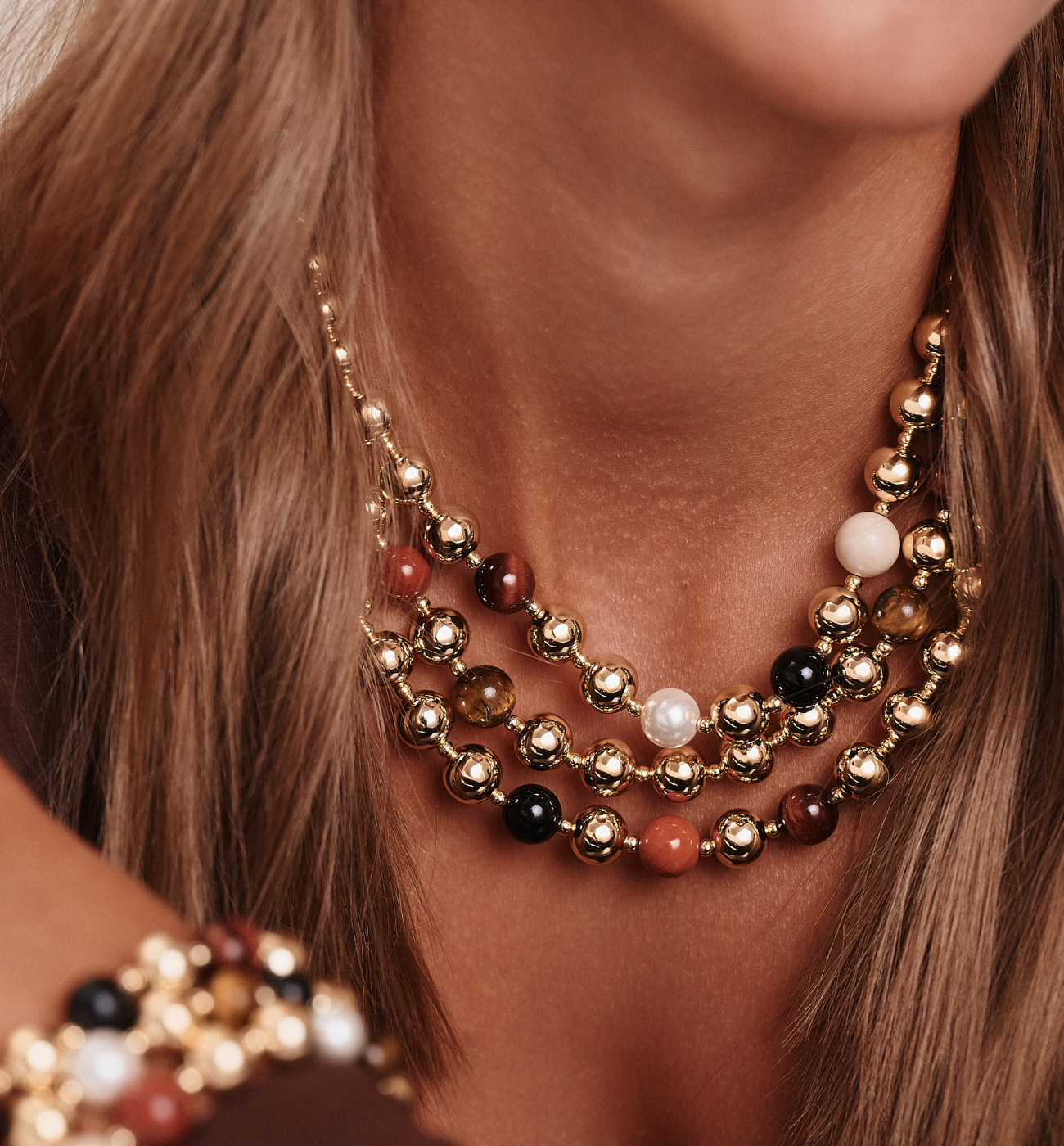 Naszyjnik trzyrzędowy w złocie z brązowymi kamieniami - By Dziubeka