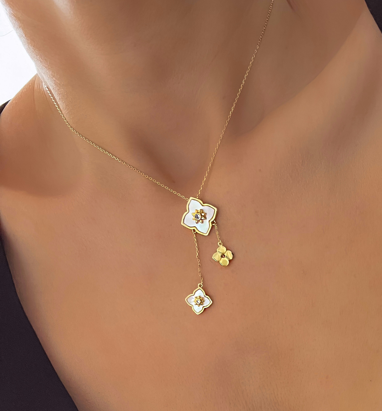 Naszyjnik z koniczynkami złoty NLU0002 - By Dziubeka