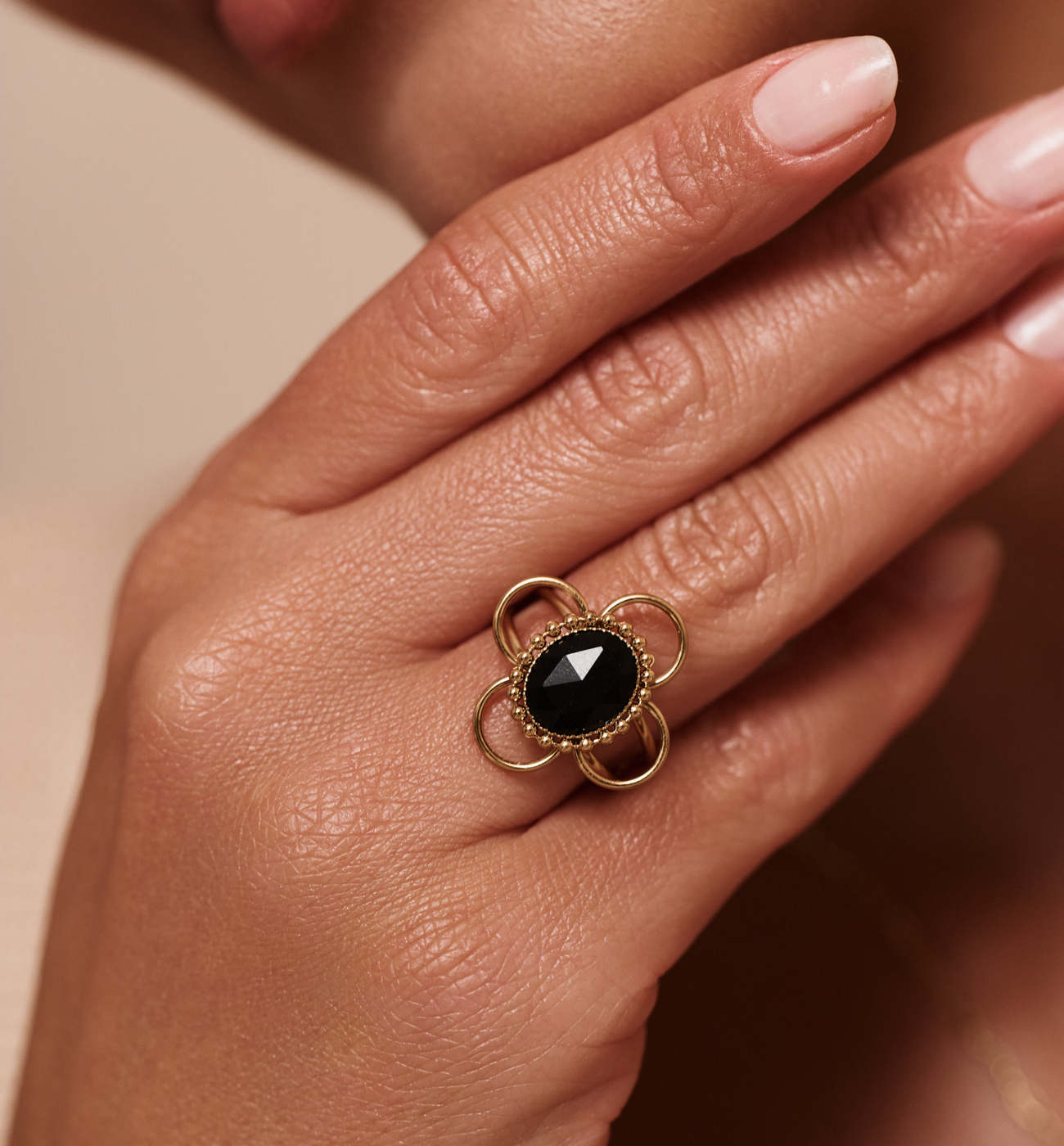 Pierścionek z czarnym agatem PEA0091 - By Dziubeka