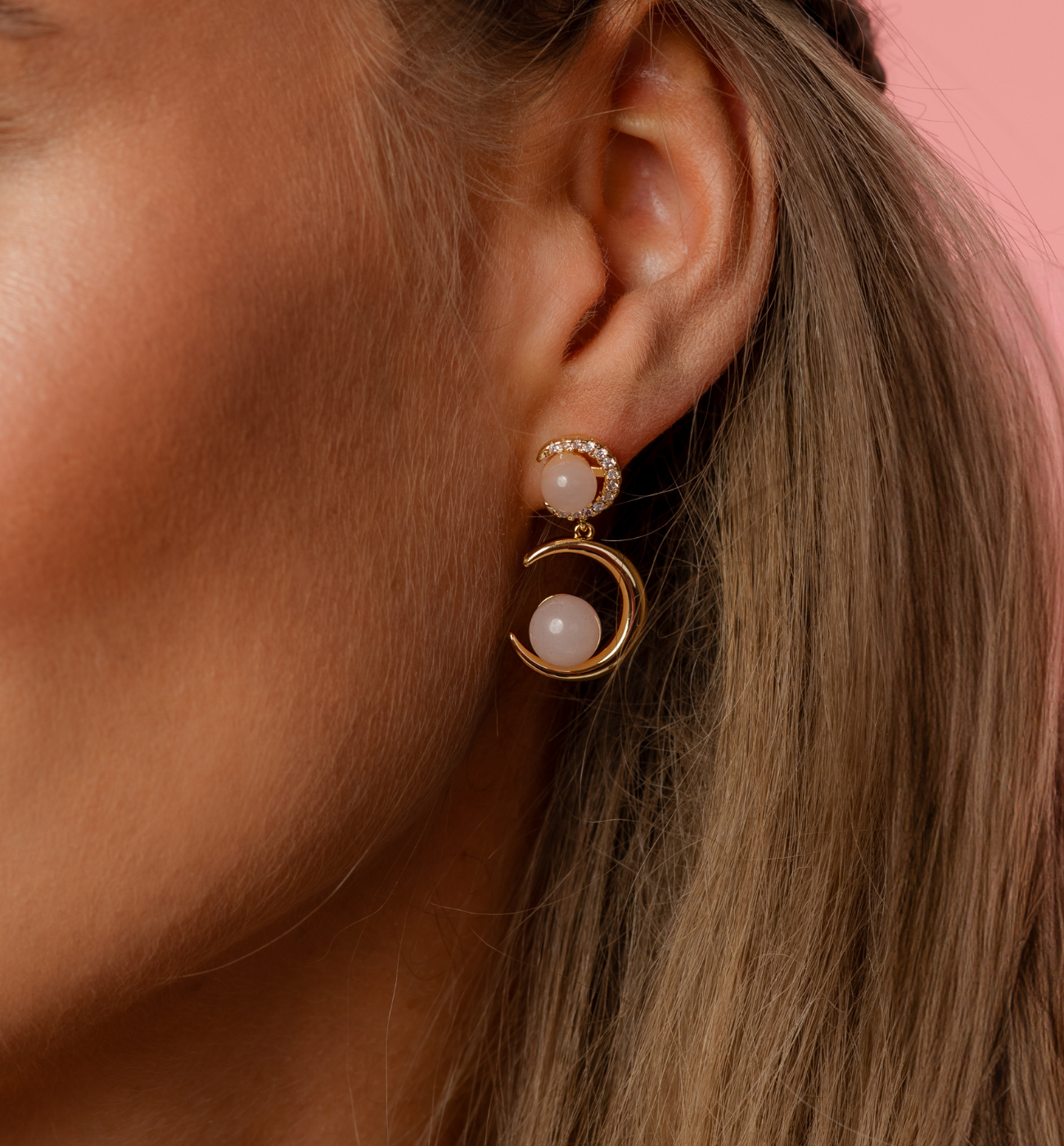 Kolczyki z księżycami i kwarcami różowymi złote KSC0141