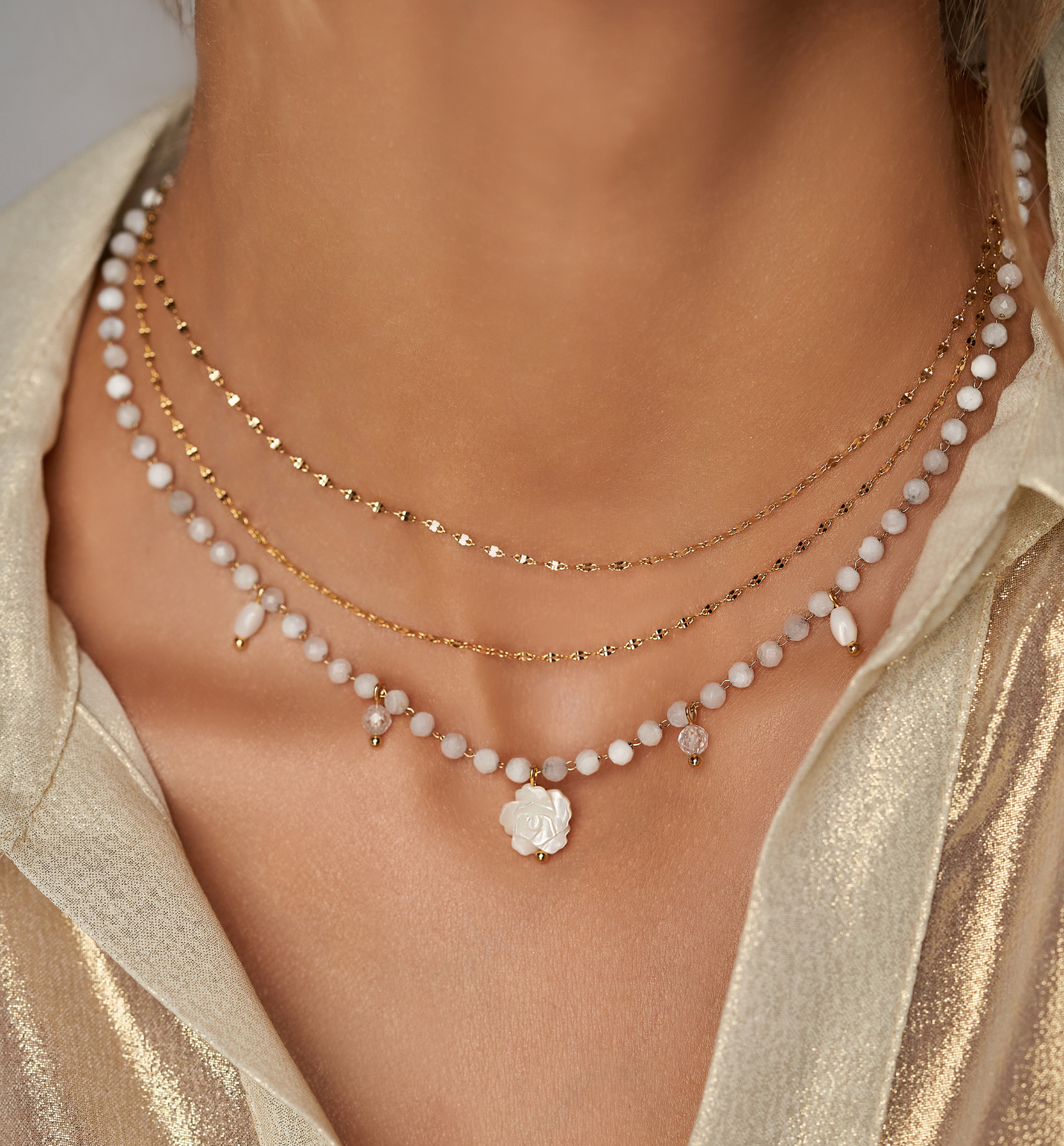 Naszyjnik biały z różą Quiteria NSY0132 - By Dziubeka