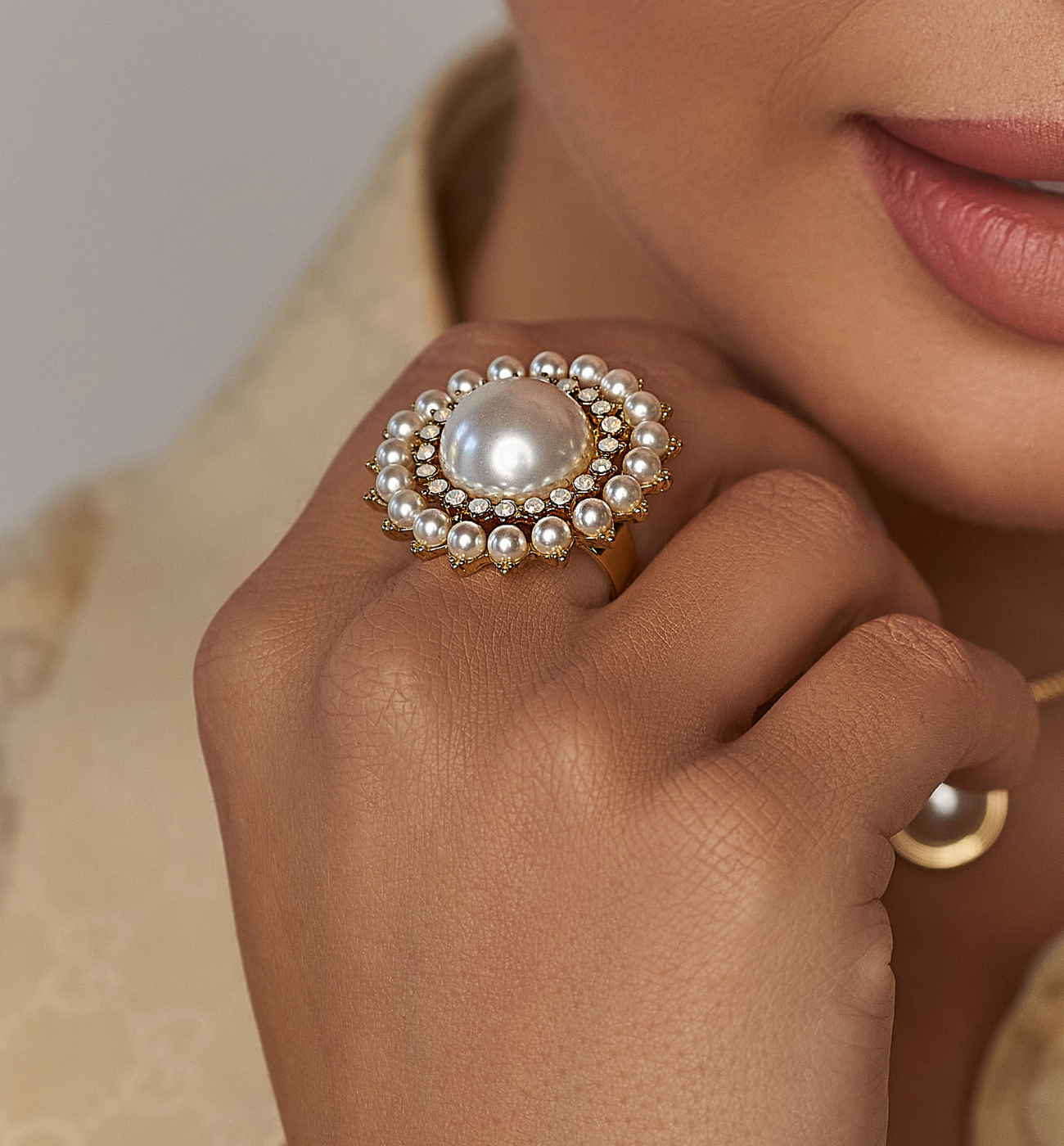 Pierścionek złoty z perłami Callie - By Dziubeka