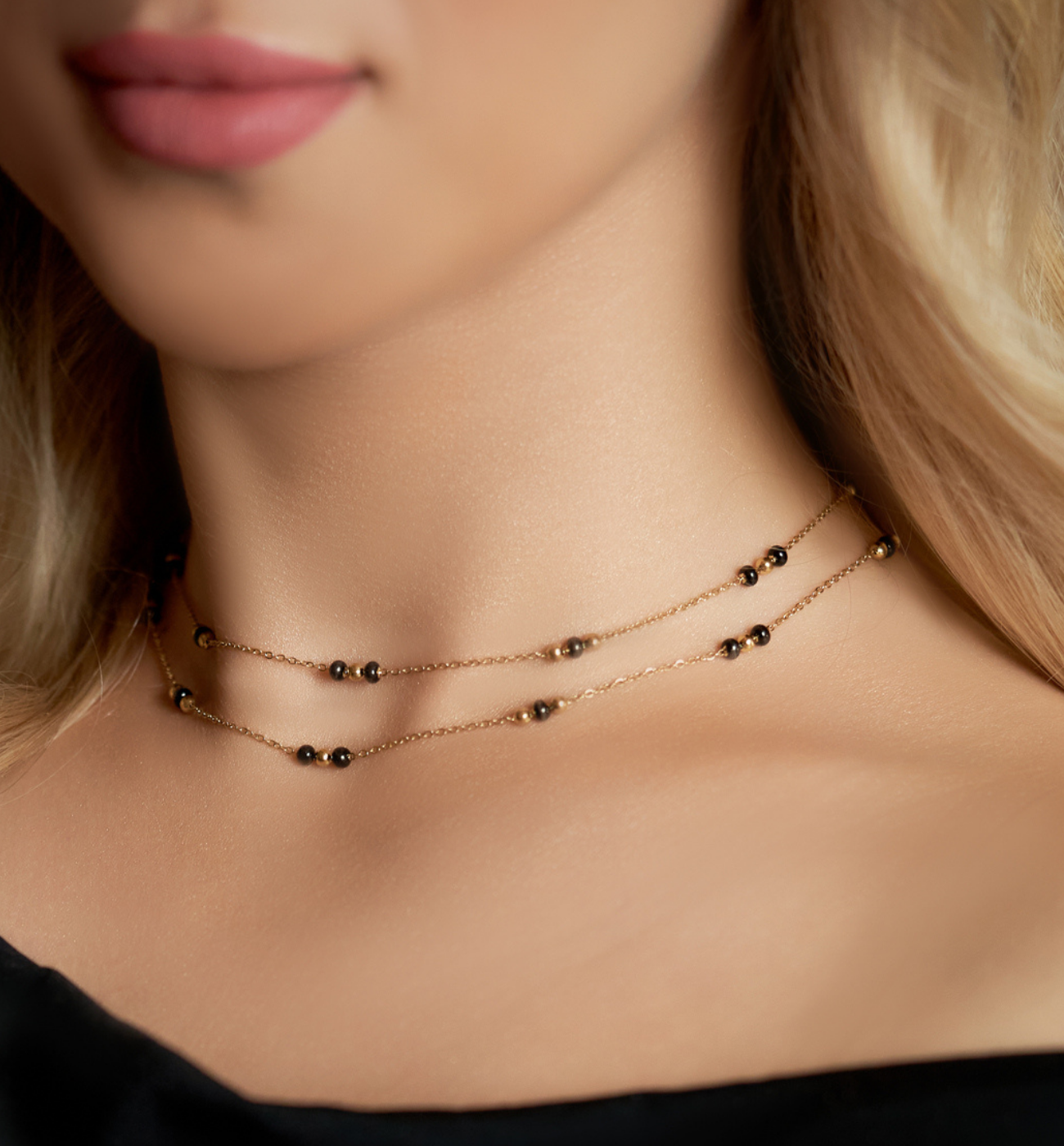 Naszyjnik z czarnymi kuleczkami emaliowanymi Enamel Balls - By Dziubeka