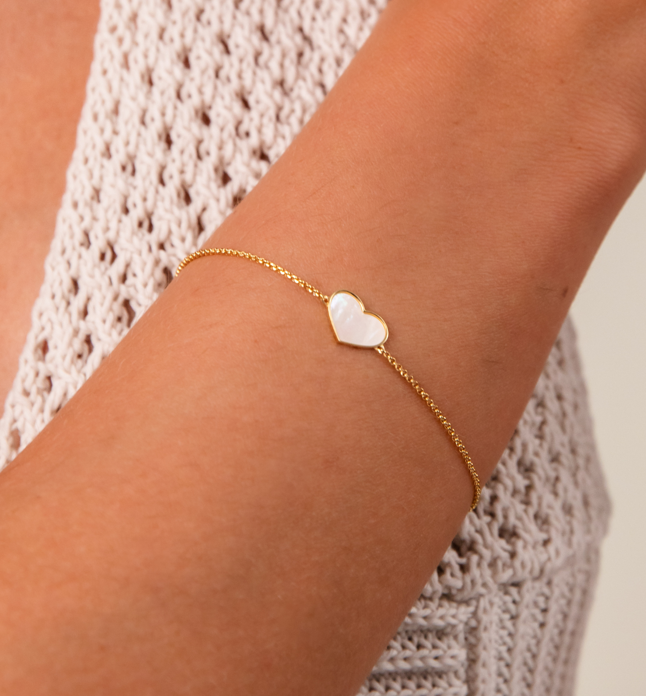 Bransoletka z sercem złota BGG0004 - By Dziubeka