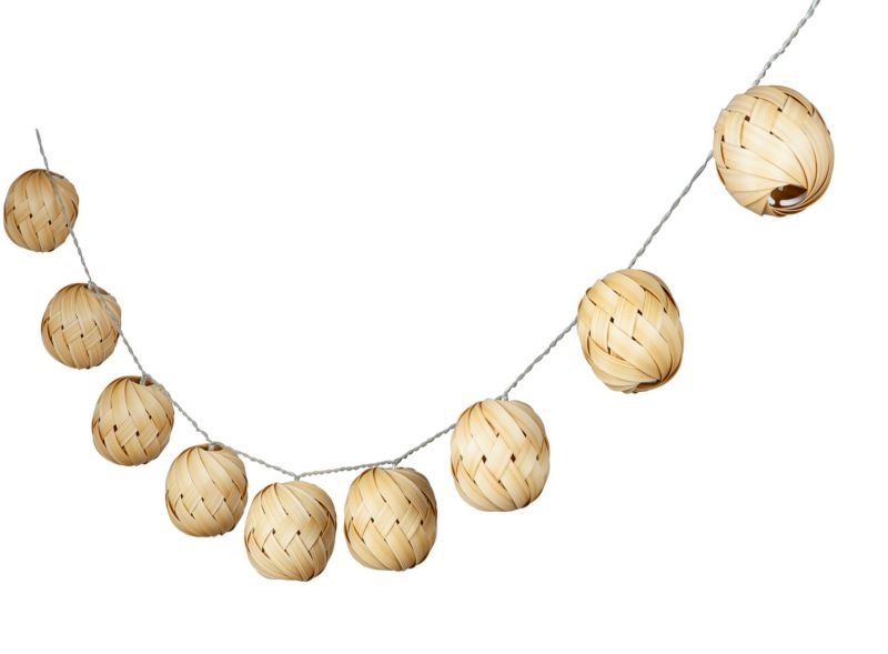 Girlanda zewnętrzna Buzios 2700K 10-punktowa na baterie