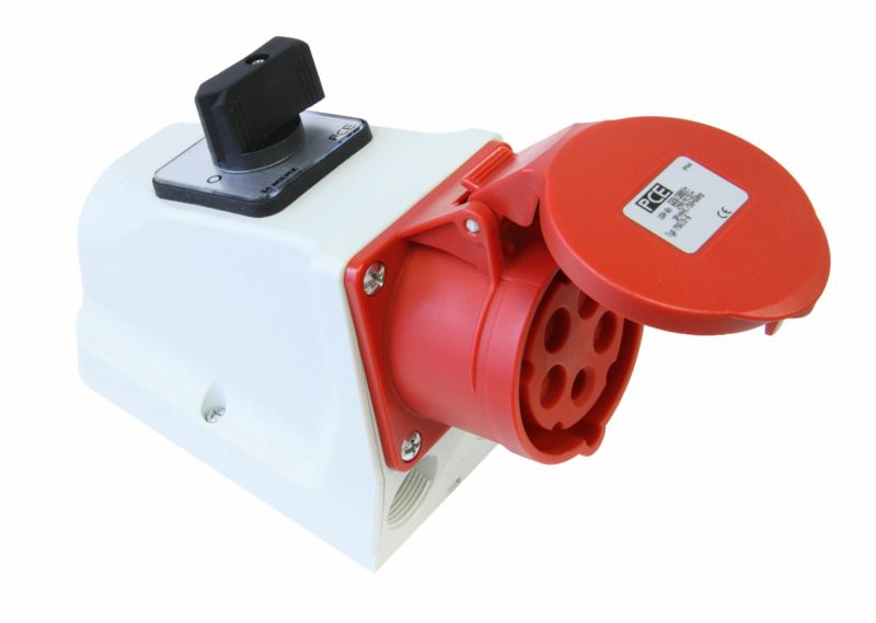 Gniazdo z wyłącznikiem PCE 400 V 5P 32 A