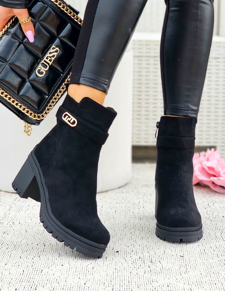 Eleganckie Czarne Botki Blogerki Na Słupku Nergo HB-227