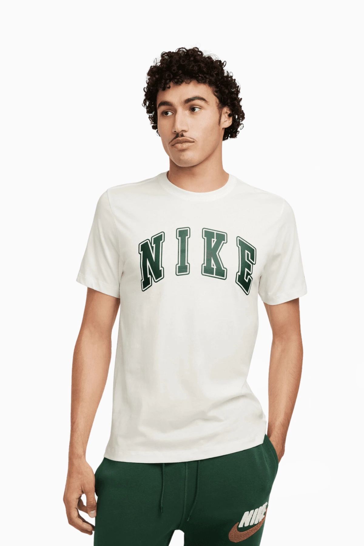 Koszulka Nike Sportswear Club - Beżowy