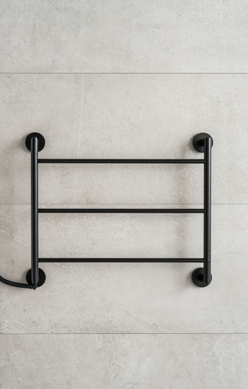 P.M.H. Britta grzejnik elektryczny 71,2x85,9 cm czarny BR1B-LK