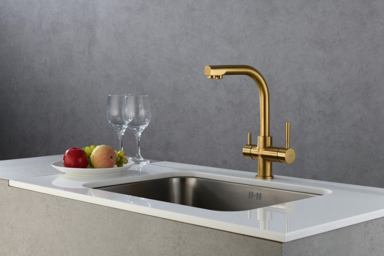 Blue Water Alabama bateria kuchenna stojąca złoty szczotkowany