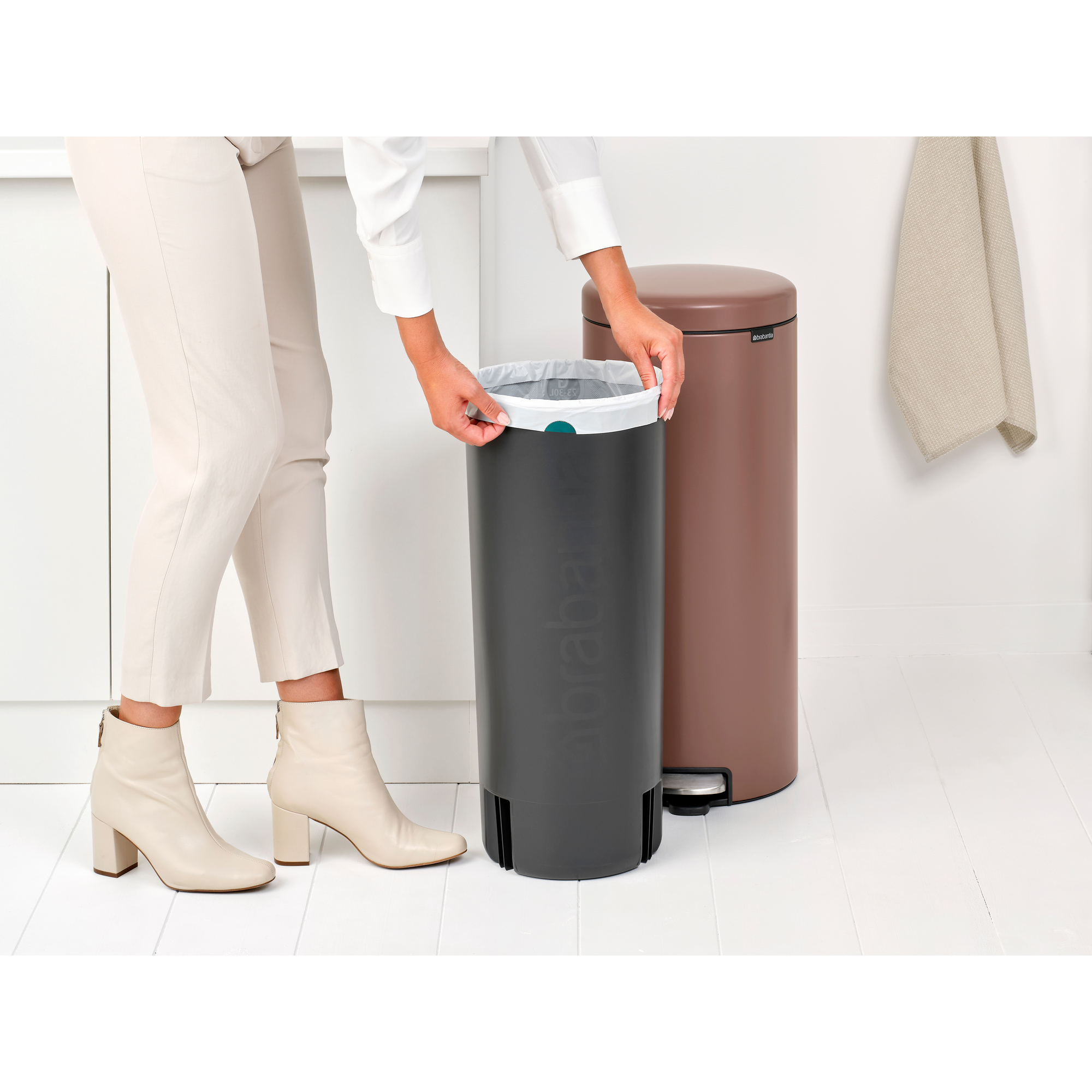 Brabantia NewIcon kosz na śmieci 30 l miedź 234040