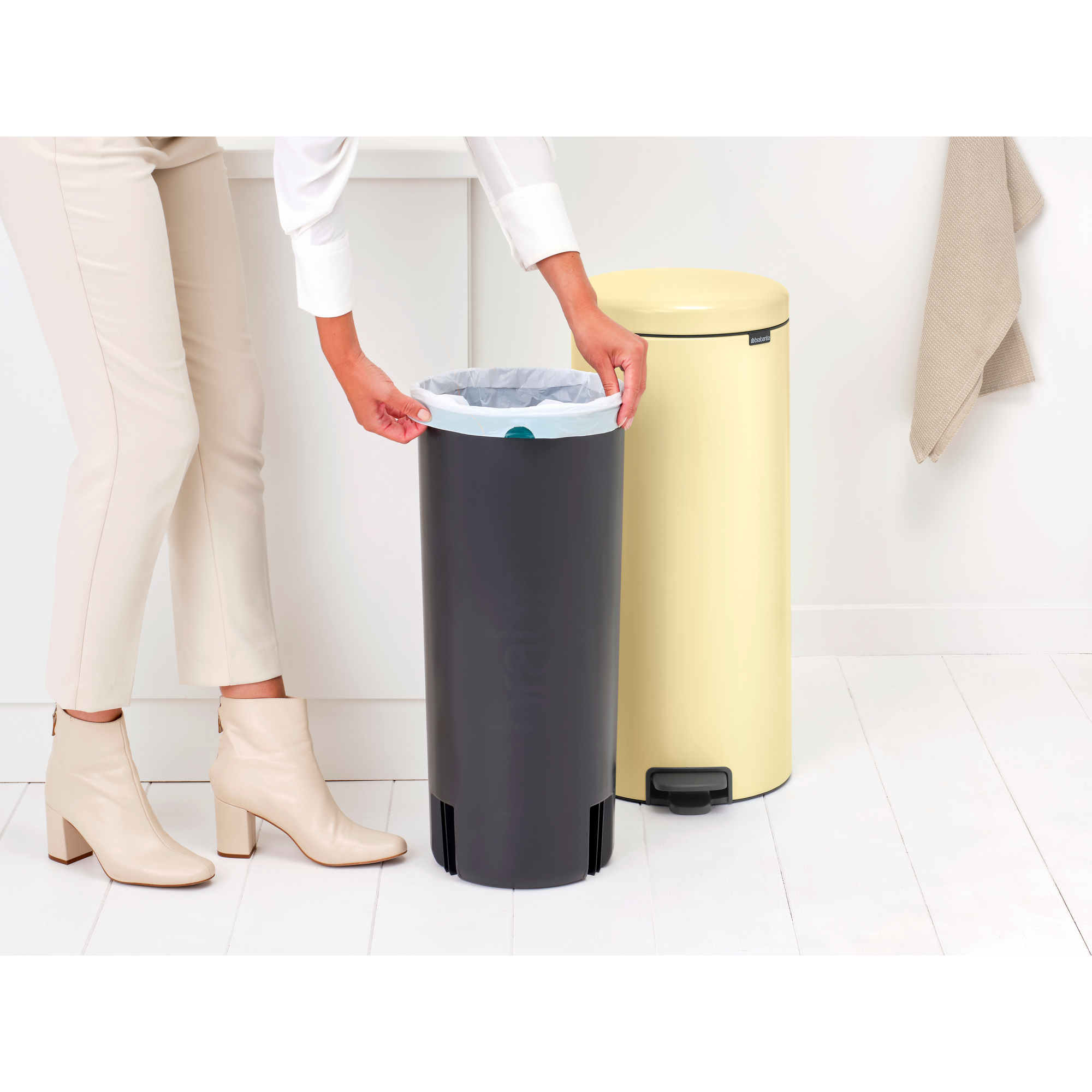 Brabantia NewIcon kosz na śmieci 30 l żółty 233845