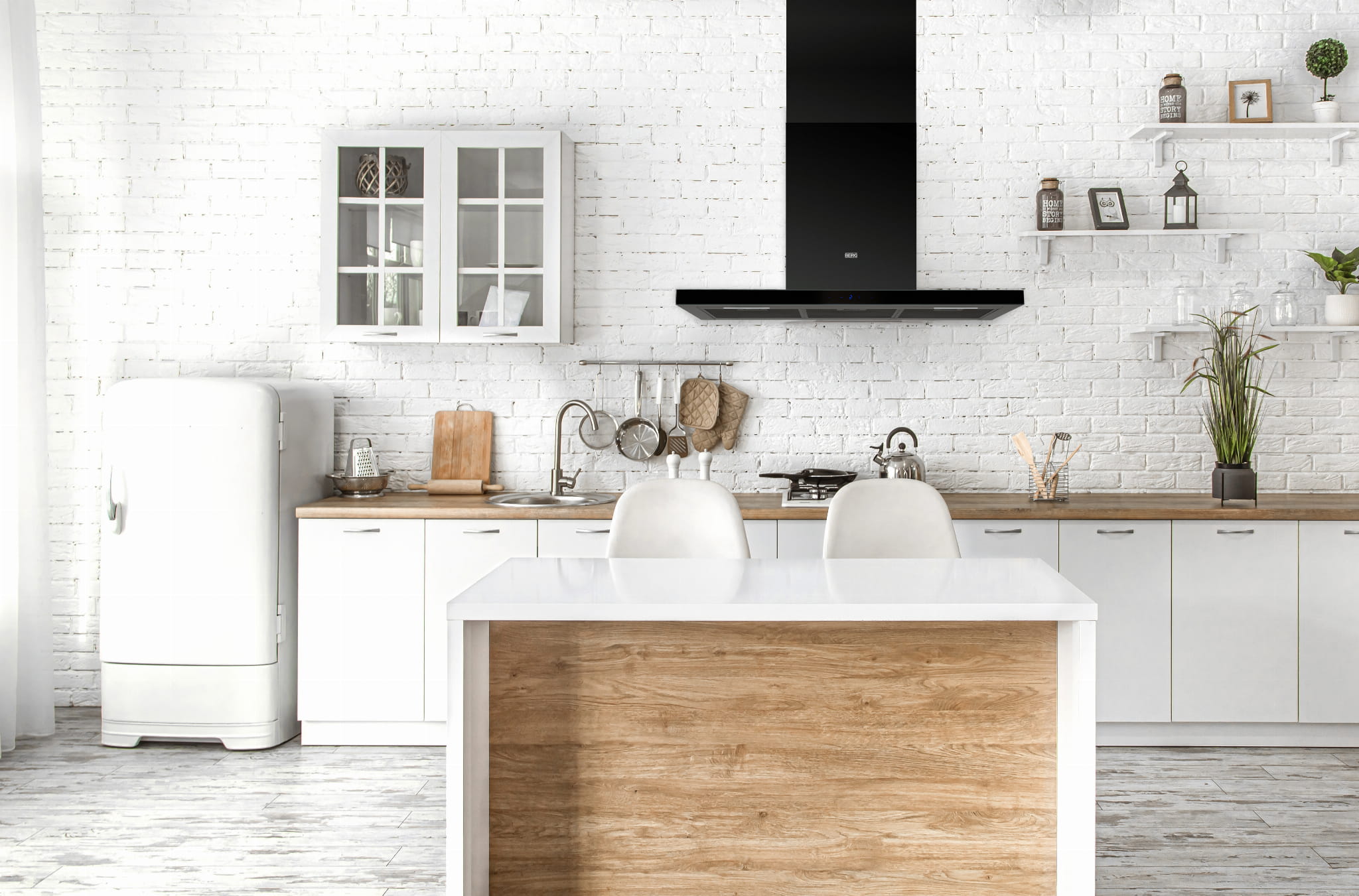 Berg T-Line Black okap kuchenny 60 cm ścienny czarny BLACK60