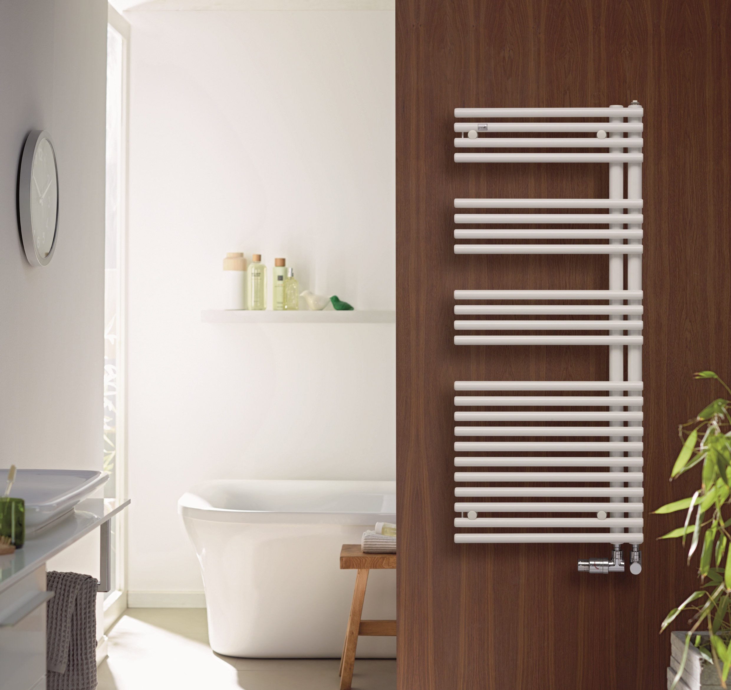 Zehnder Forma Asym grzejnik łazienkowy 116,1x49,6 cm biały LFAR-120-050-05