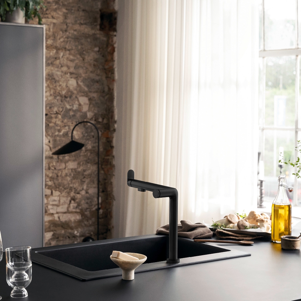 Hansgrohe Aqittura M91 FlterSystem bateria kuchenna stojąca z filtrem czarny mat 76804670