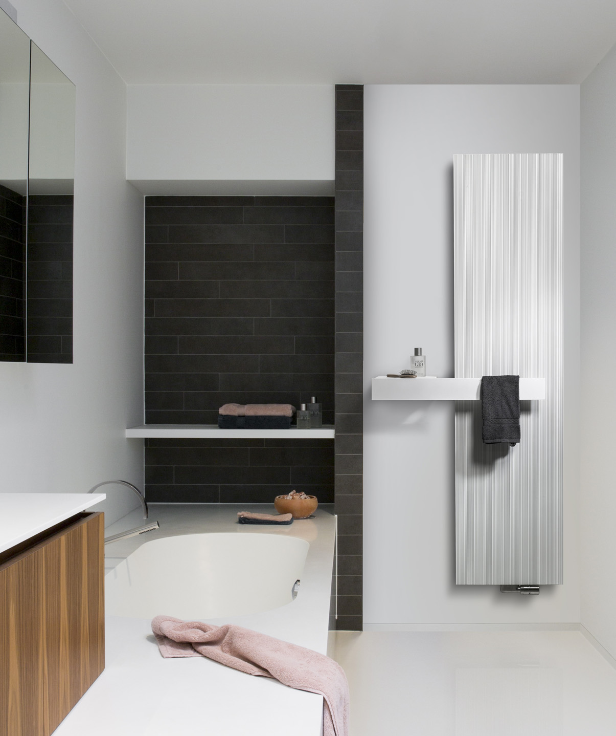 Kermi Bryce grzejnik dekoracyjny 200x45 cm podłączenie dolne biały D2N1120450101XK