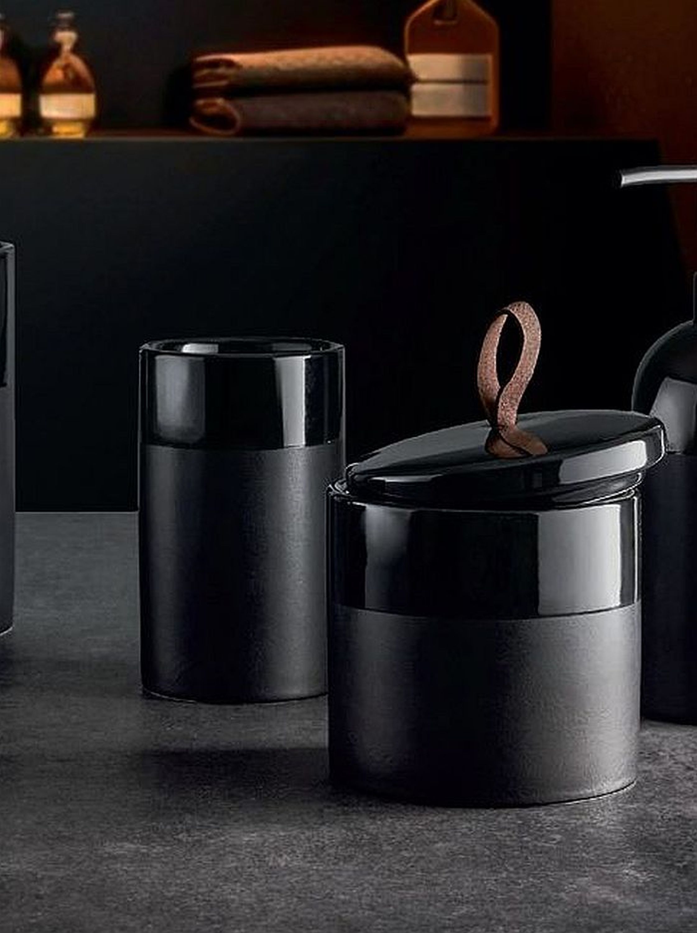 Kleine Wolke Deep kubek na szczoteczki ceramika czarny 8681926852