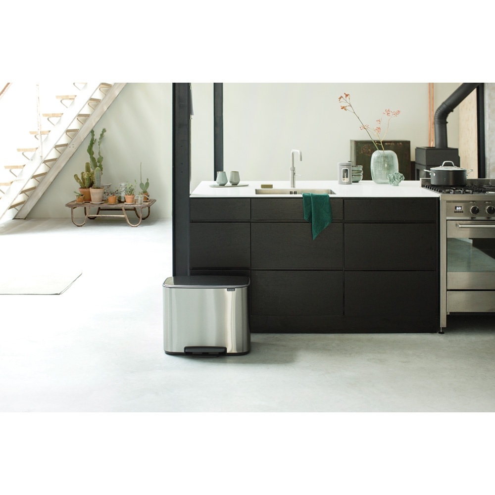 Brabantia Bo kosz na śmieci 36 l pedałowy stal mat FPP 121487