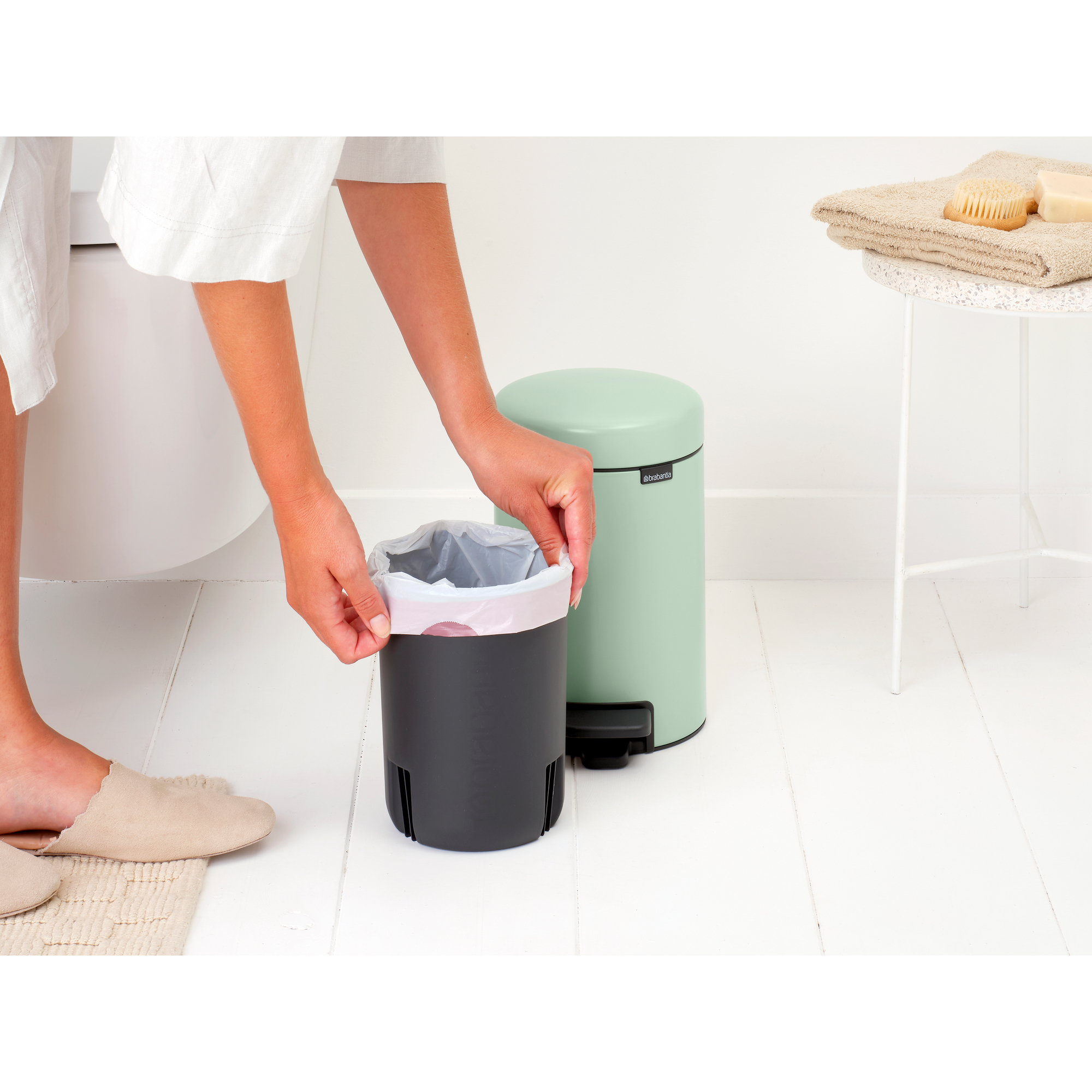 Brabantia NewIcon kosz na śmieci 3 l zielony 233869