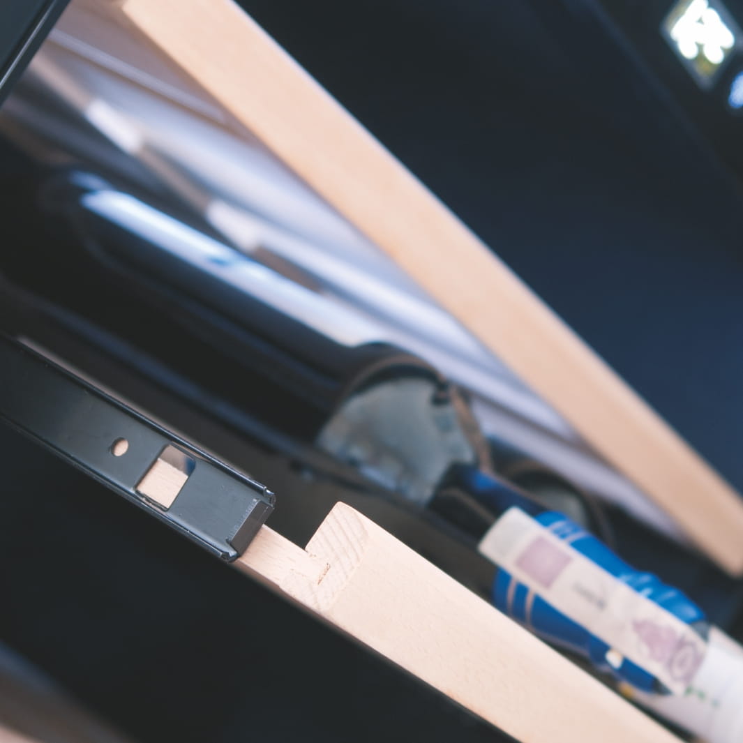 Berg chłodziarka do wina 18 butelek do zabudowy BRGSW18