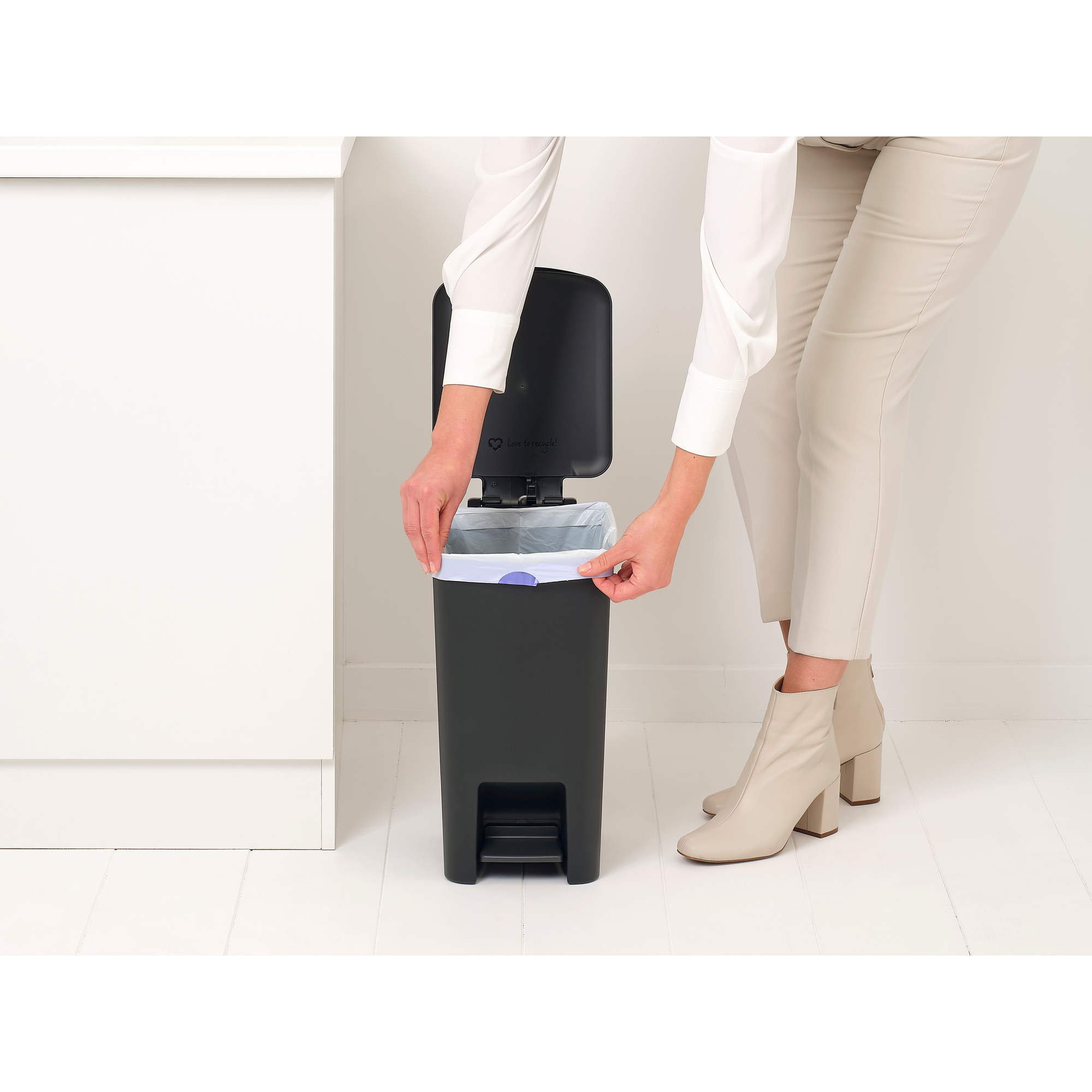 Brabantia StepUp pojemnik na odpady 16 l czarny 800306
