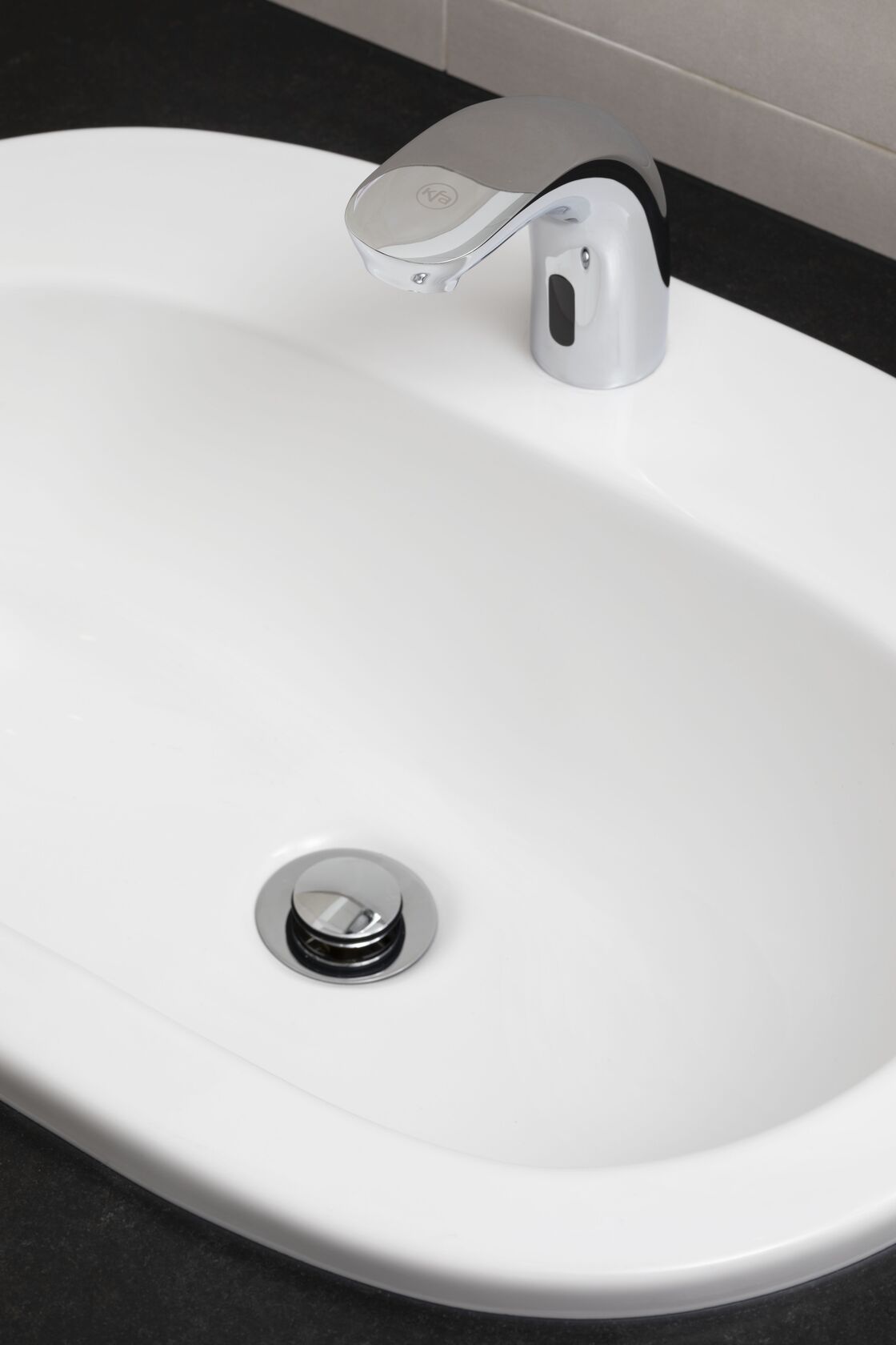 KFA Armatura Samba New bateria umywalkowa elektroniczna chrom 592-310-00