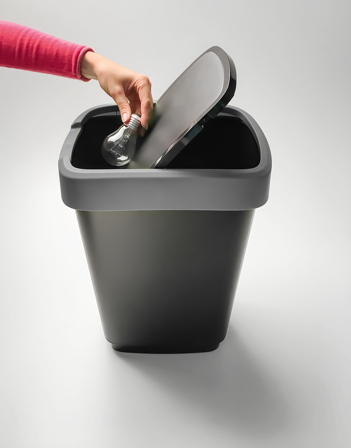 Rotho Twist kosz na śmieci 25 l Swing czarny/srebrny 1754408850 - Wysyłka w 24h